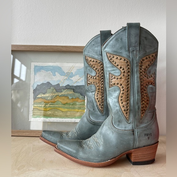 FRYE blue studded vintage daisy duke boots 7 - Picture 9 of 9